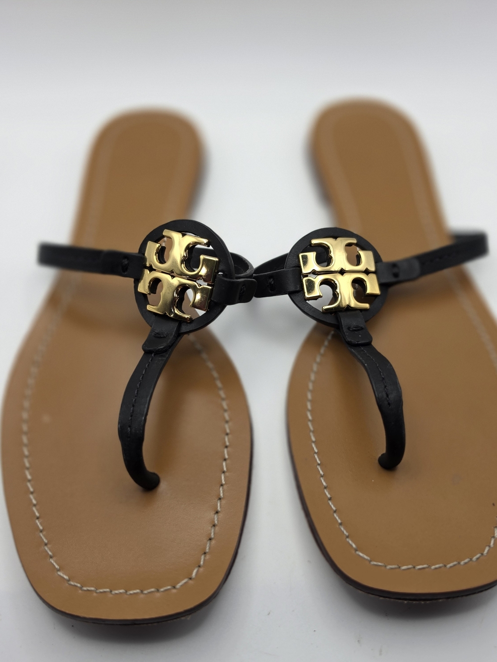 Tory Burch Mini Miller Flat Thong Sandals Black Gold Logo Sz 8